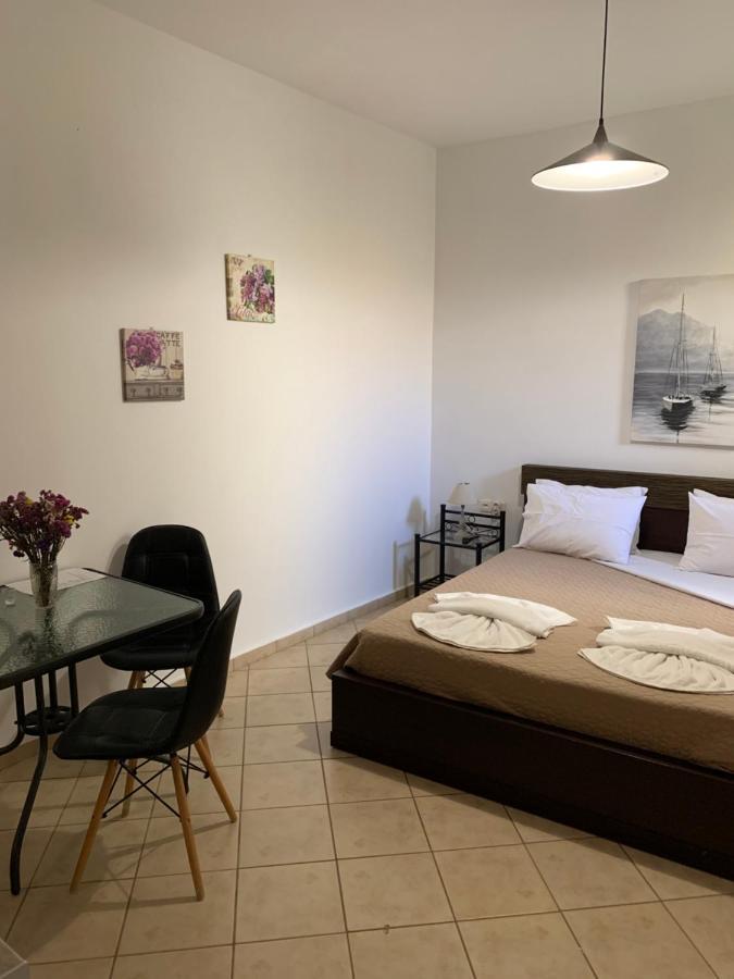 Little Yard Studios & Apartments #5 Budget Studio Naxos City Exteriör bild